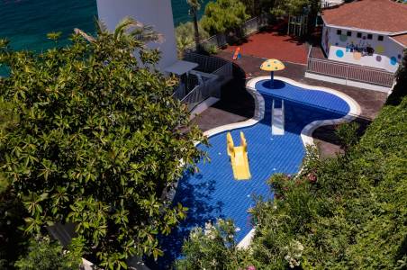 BLUE DREAMS RESORT Mini Club